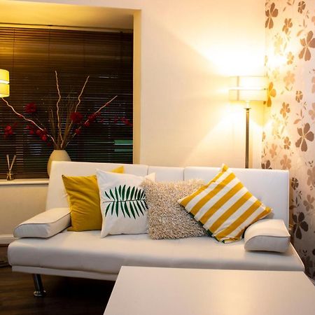 Kempston Cosy Lodge Бедфорд Экстерьер фото