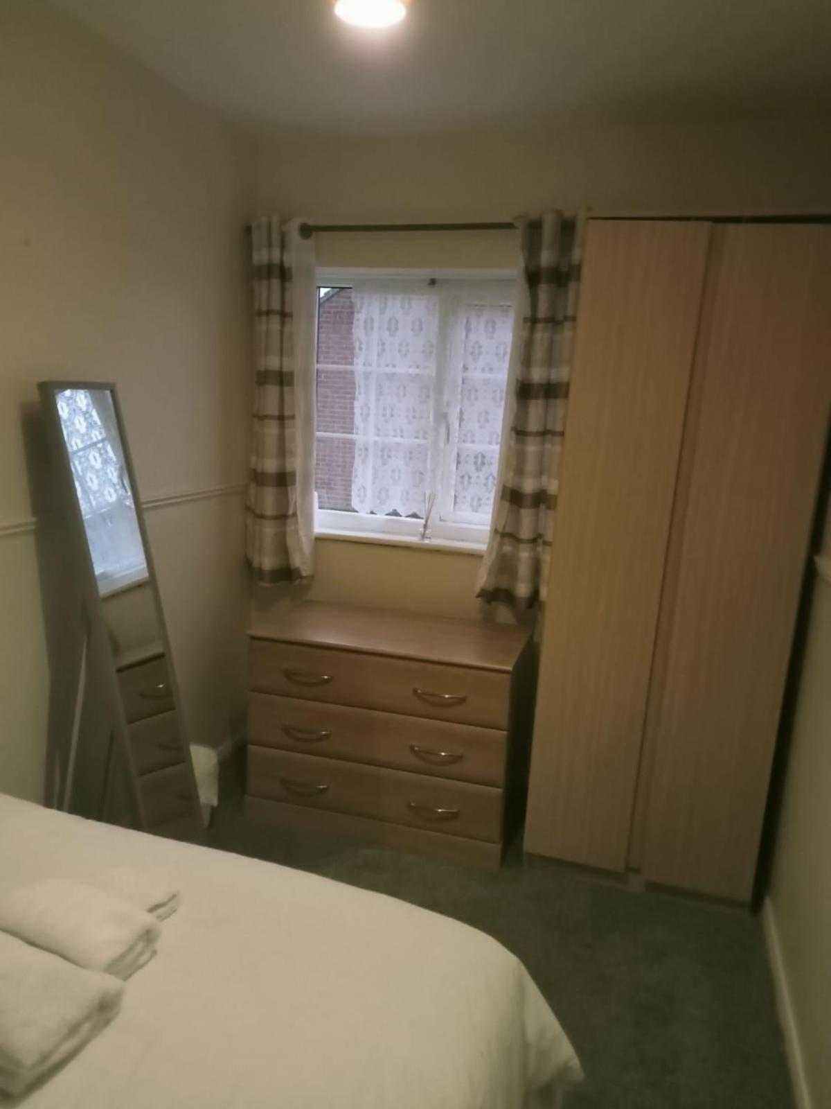 Kempston Cosy Lodge Бедфорд Экстерьер фото